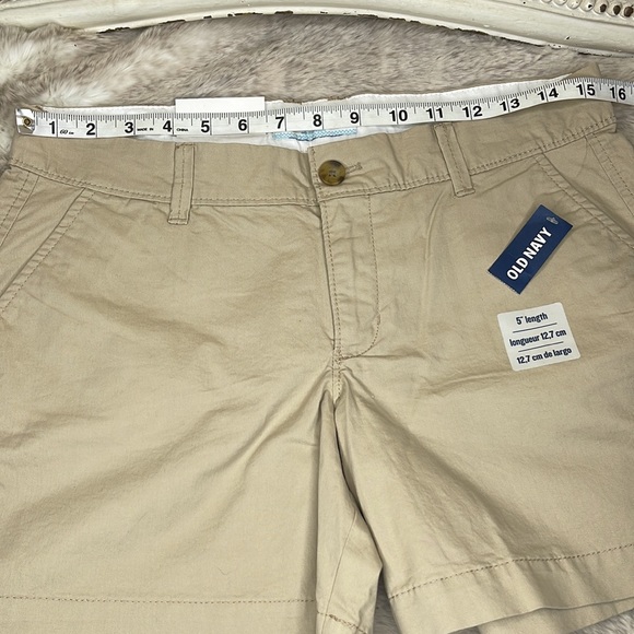 Old Navy•khaki•Shorts - Picture 5 of 10